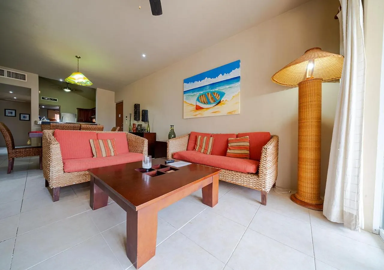 Condo Sol 6 - 3 Bedroom Condo Only 1 Block From Coco Beach - At Luna Maya Condos Playa del Carmen Mexiko