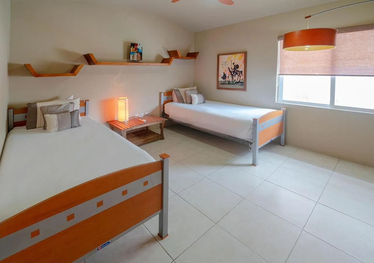 Condo Sol 6 - 3 Bedroom Condo Only 1 Block From Coco Beach - At Luna Maya Condos Playa del Carmen 0*,  Mexiko