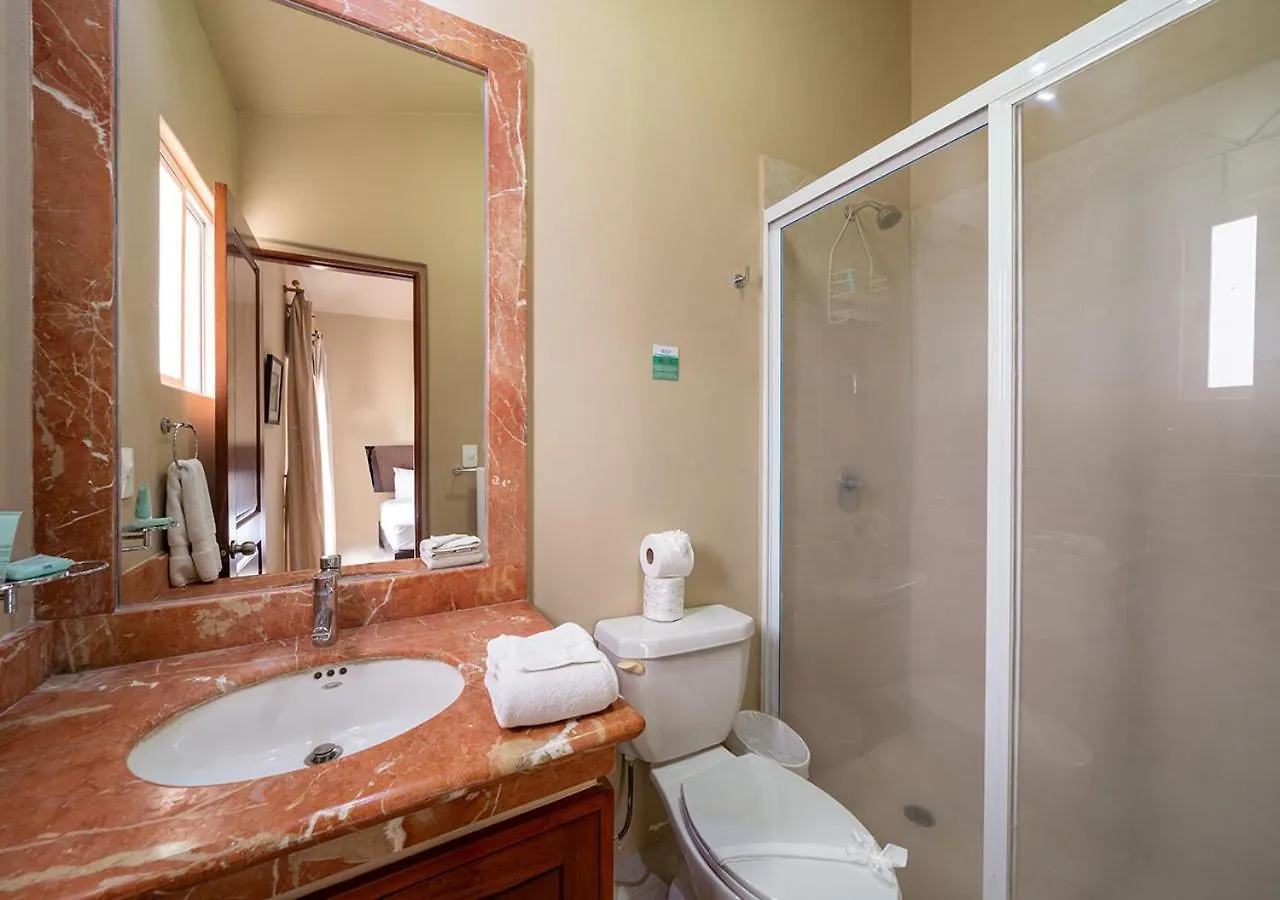 Condo Sol 6 - 3 Bedroom Condo Only 1 Block From Coco Beach - At Luna Maya Condos Playa del Carmen Apartmán